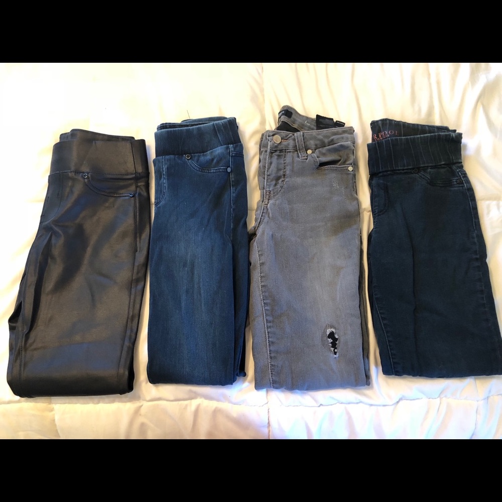 Lot of four pairs of Liverpool Jeans